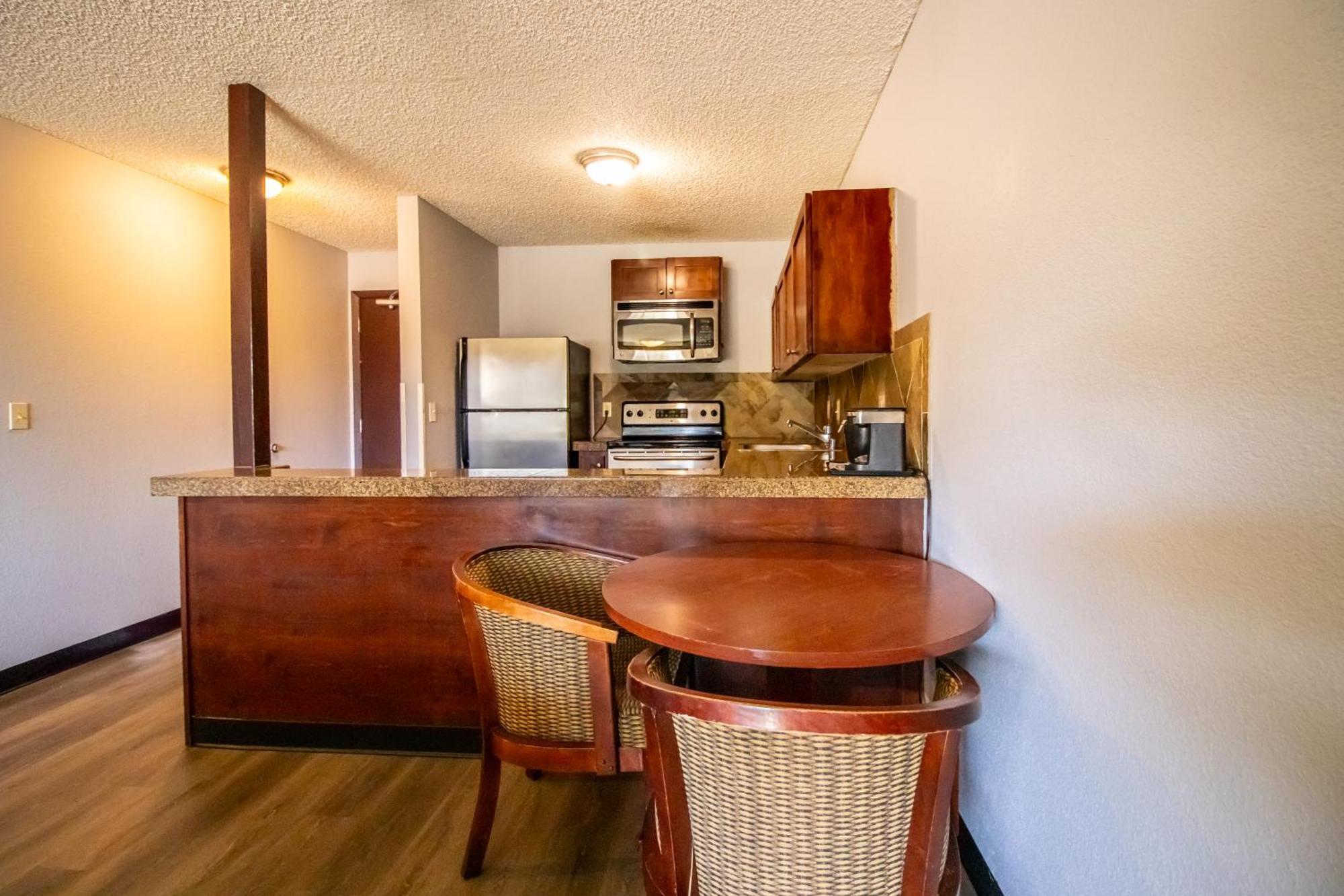 Red Lion Inn & Suites Vancouver Eksteriør bilde