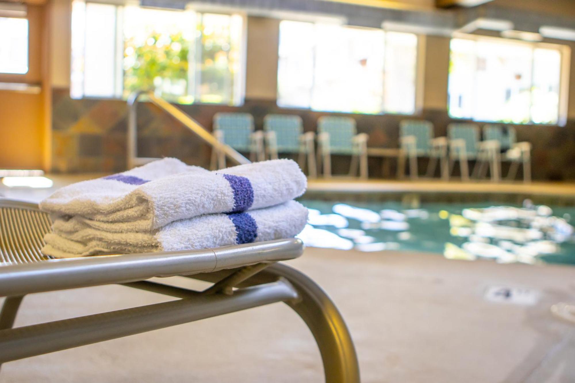 Red Lion Inn & Suites Vancouver Eksteriør bilde