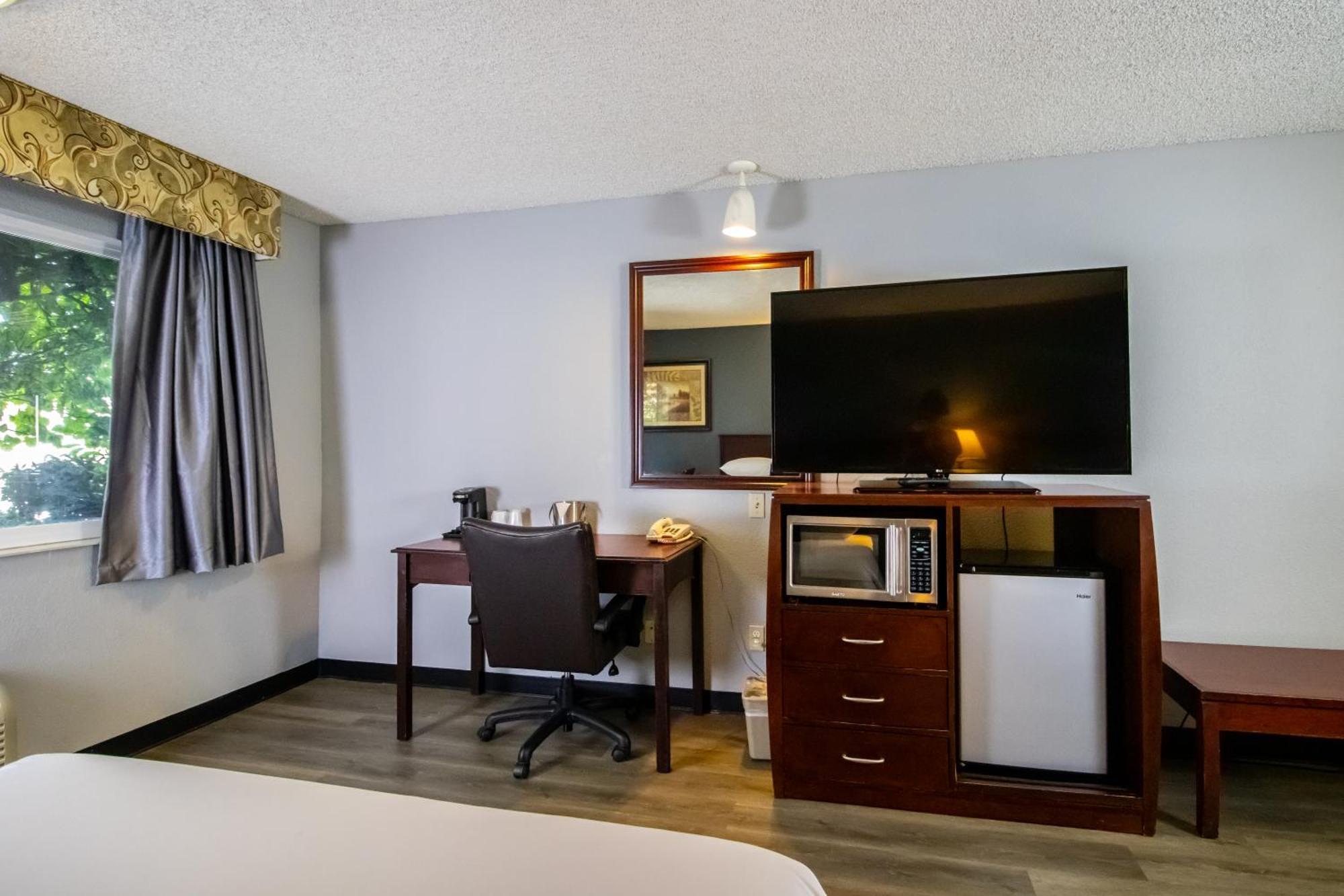 Red Lion Inn & Suites Vancouver Eksteriør bilde