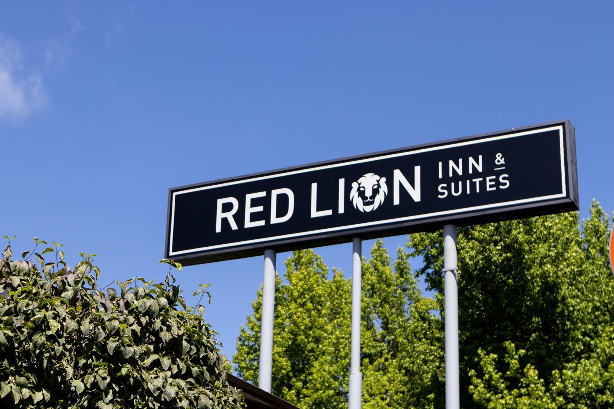 Red Lion Inn & Suites Vancouver Eksteriør bilde