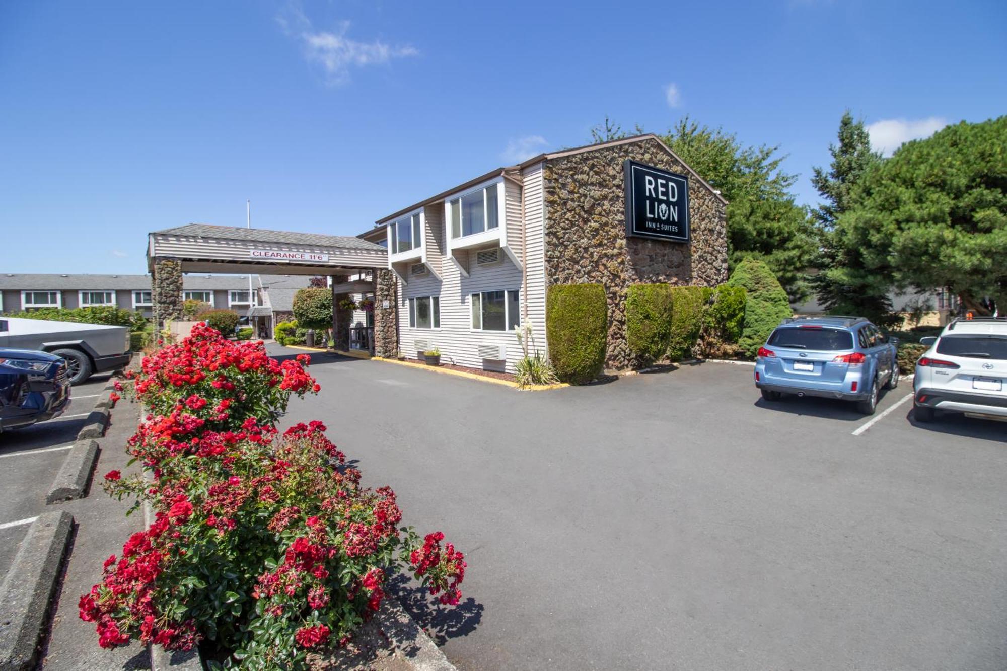 Red Lion Inn & Suites Vancouver Eksteriør bilde
