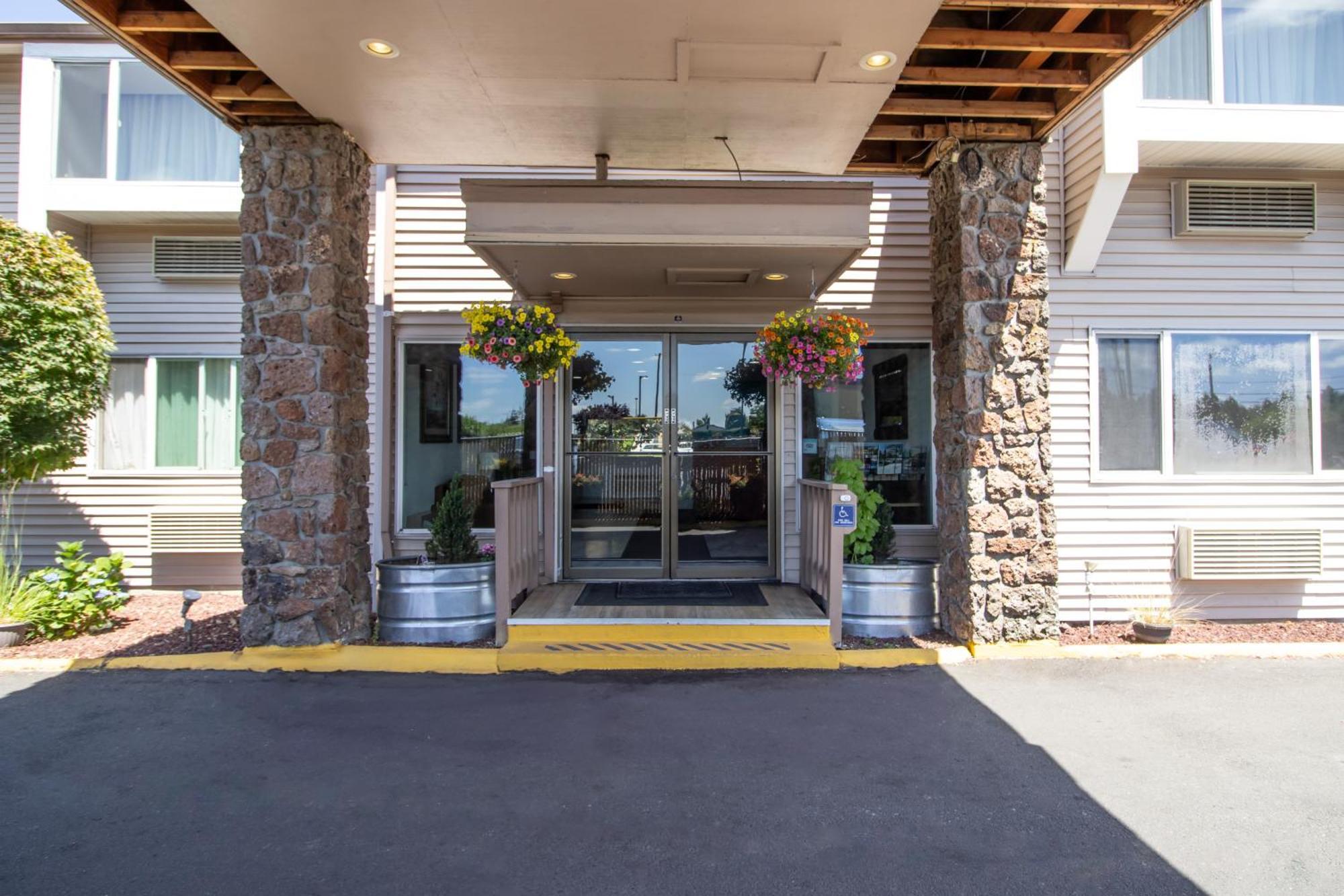 Red Lion Inn & Suites Vancouver Eksteriør bilde