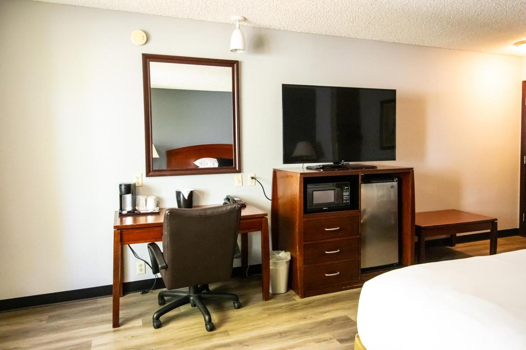 Red Lion Inn & Suites Vancouver Eksteriør bilde