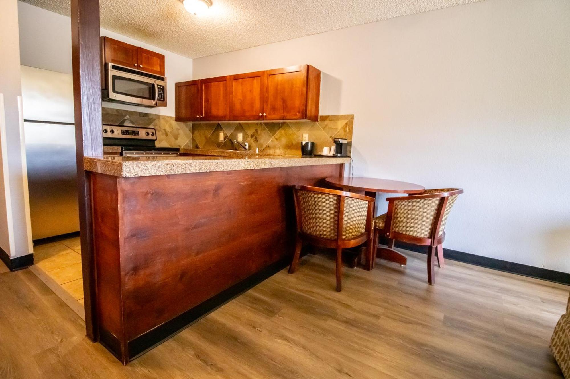Red Lion Inn & Suites Vancouver Eksteriør bilde