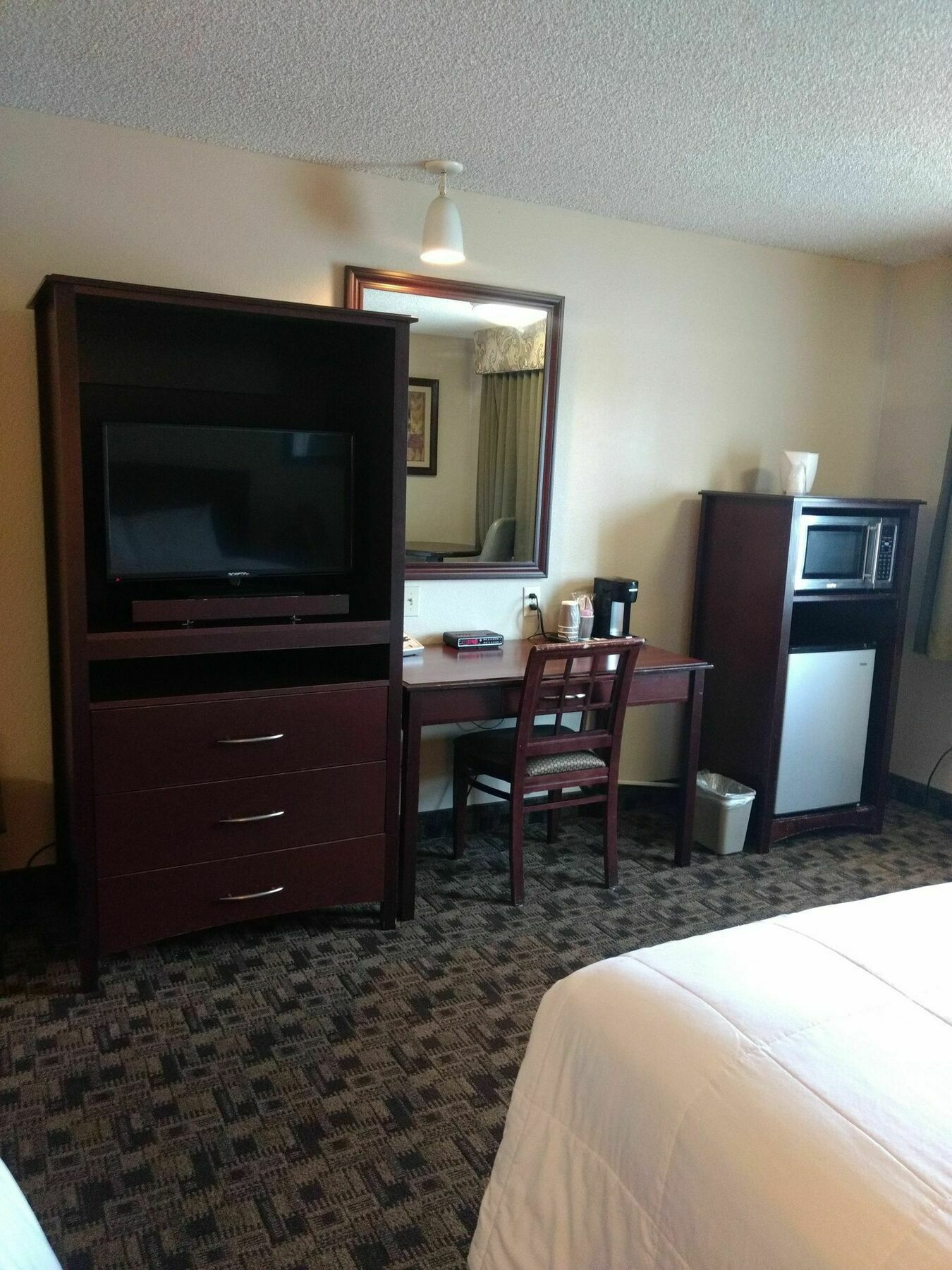Red Lion Inn & Suites Vancouver Eksteriør bilde